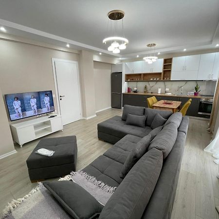 Melody Apartment In Корча Экстерьер фото