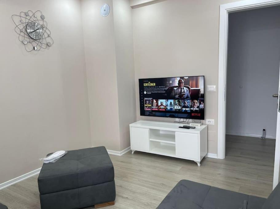 Melody Apartment In Корча Экстерьер фото
