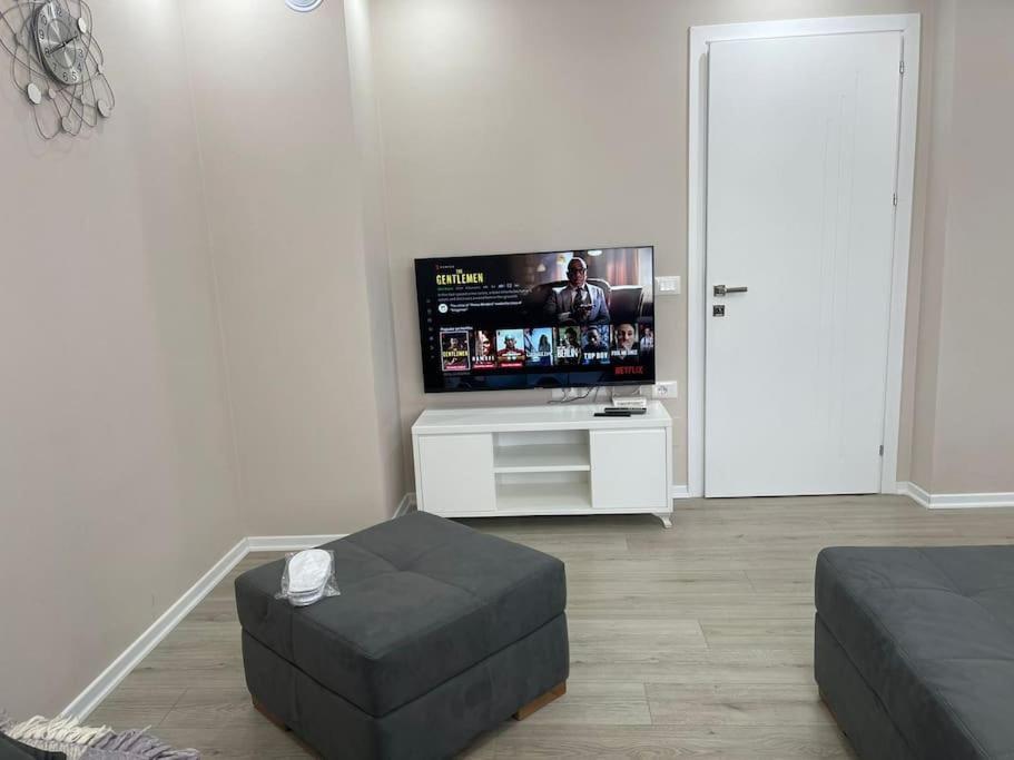 Melody Apartment In Корча Экстерьер фото