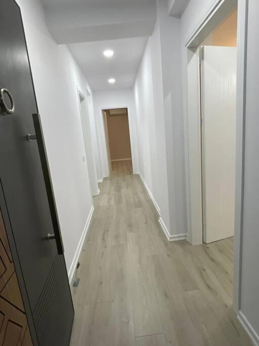 Melody Apartment In Корча Экстерьер фото