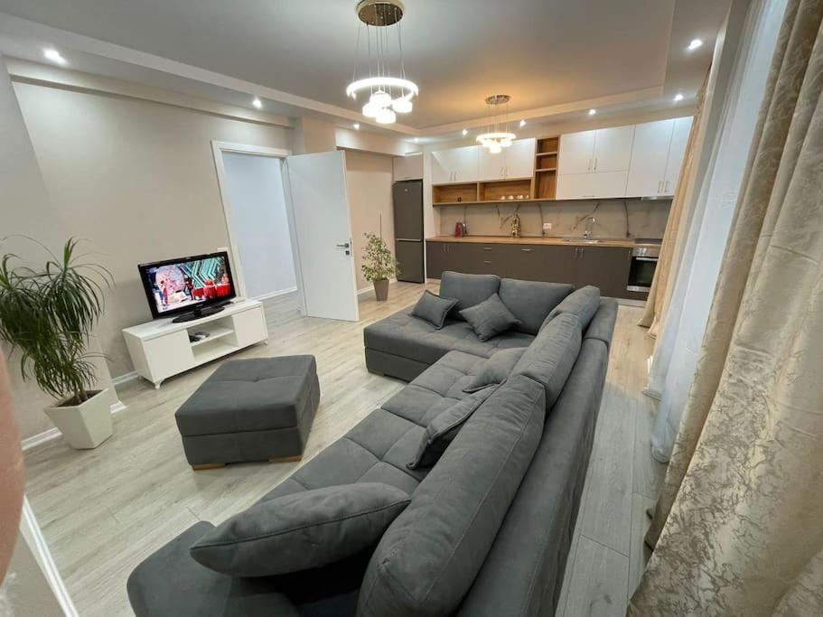 Melody Apartment In Корча Экстерьер фото